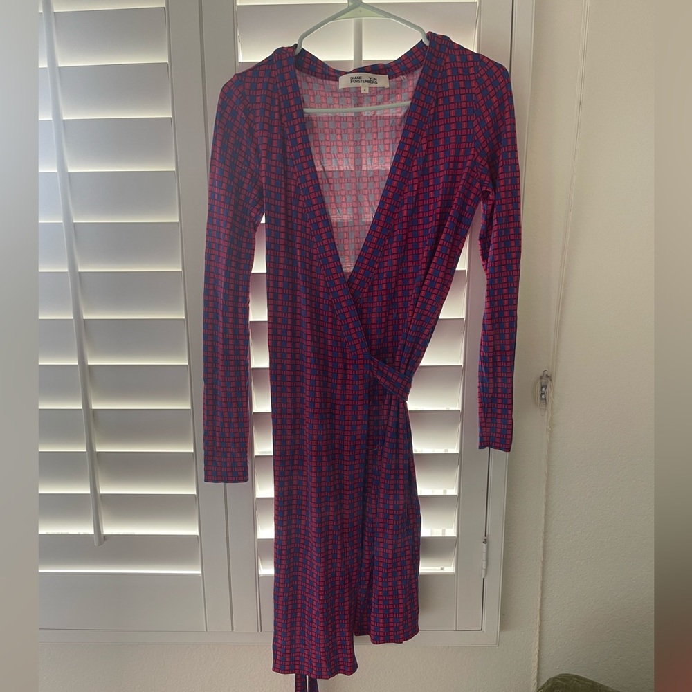 Diane Von Furtsenberg wrap dress. Size 4. Great condition
